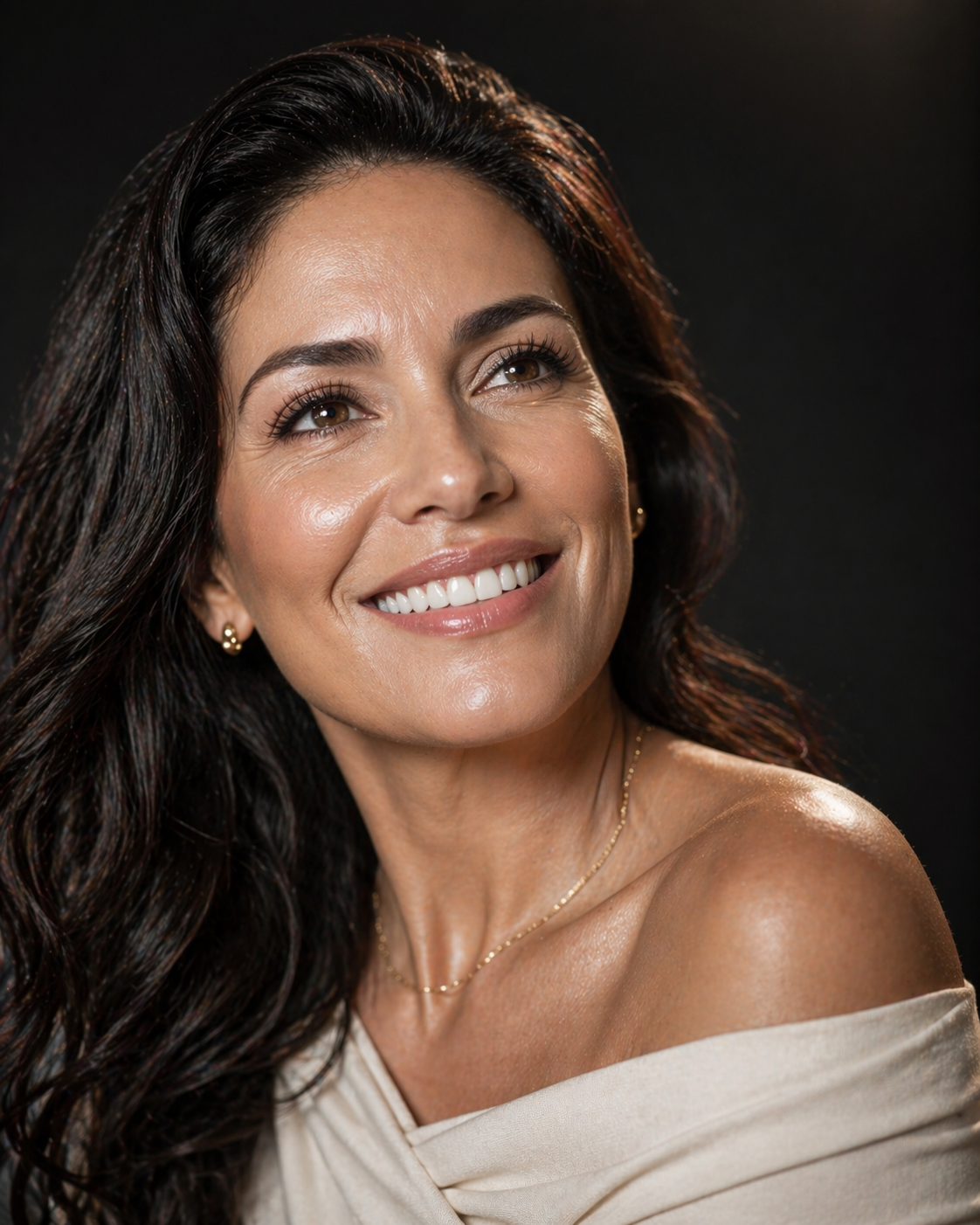 Piel luminosa y regenerada — resultado PDRN ADN de Salmón Popayán